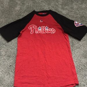Phillies tee